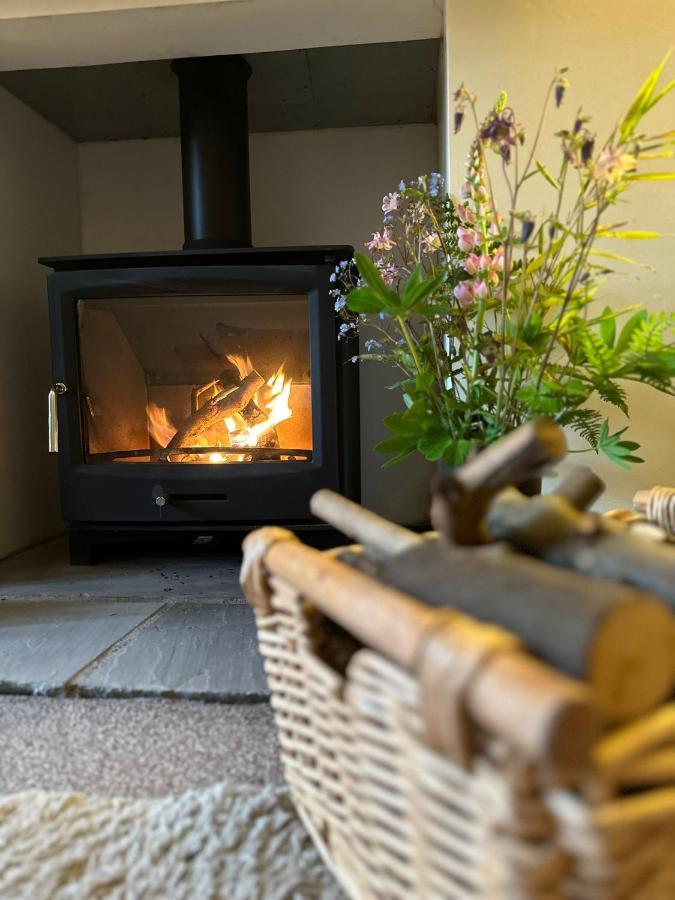 Chapter Cottage, Nr Alton Towers, Peak District, Foxfield Barns * Cheddleton